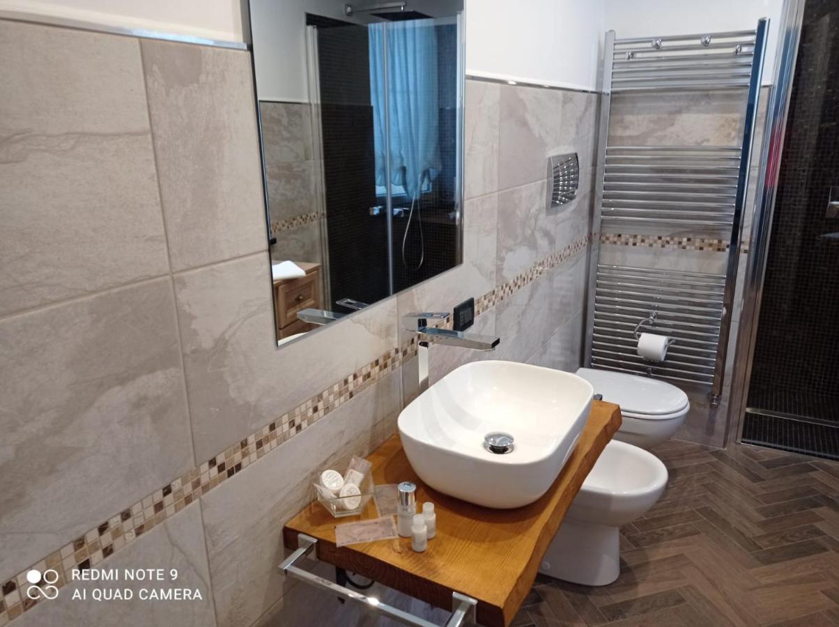 Bed and Breakfast Il Nido Rifatto Лаїгуелья Екстер'єр фото