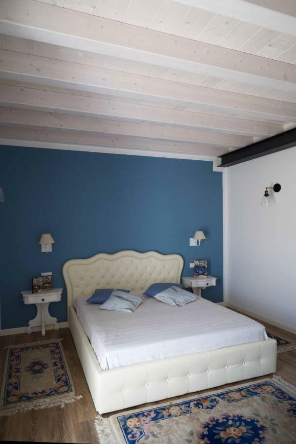Bed and Breakfast Il Nido Rifatto Лаїгуелья Екстер'єр фото
