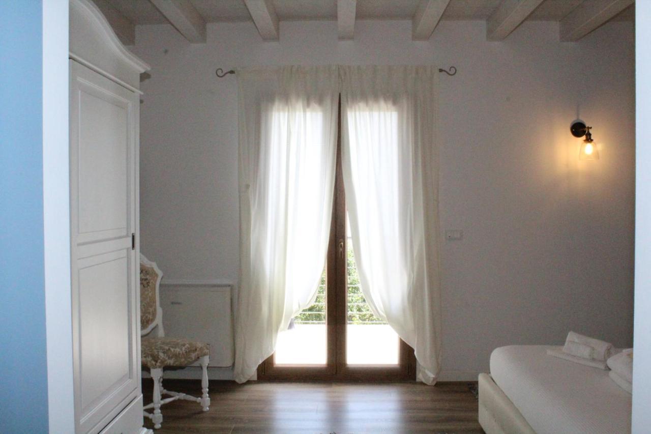 Bed and Breakfast Il Nido Rifatto Лаїгуелья Екстер'єр фото